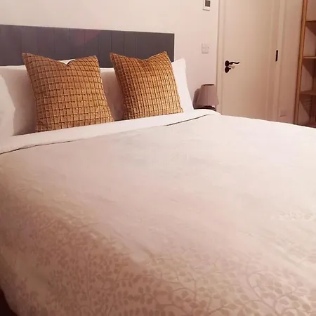 Cedar Guest house *