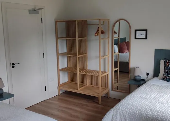 Cedar * Woodford (Kerry)