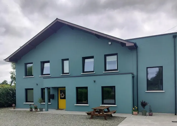 Cedar * Woodford (Kerry)